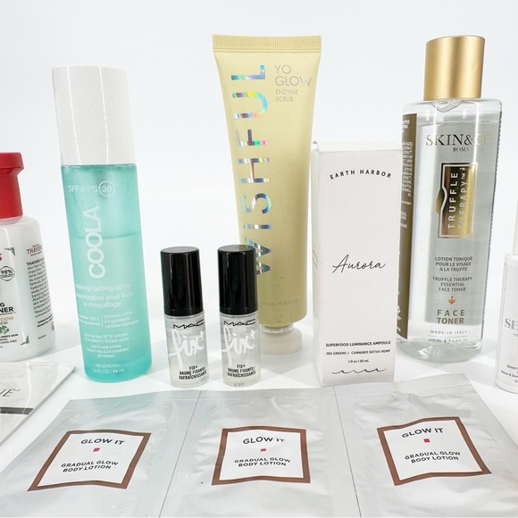 Beauty Bundle Assortment - Picture 7 of 9